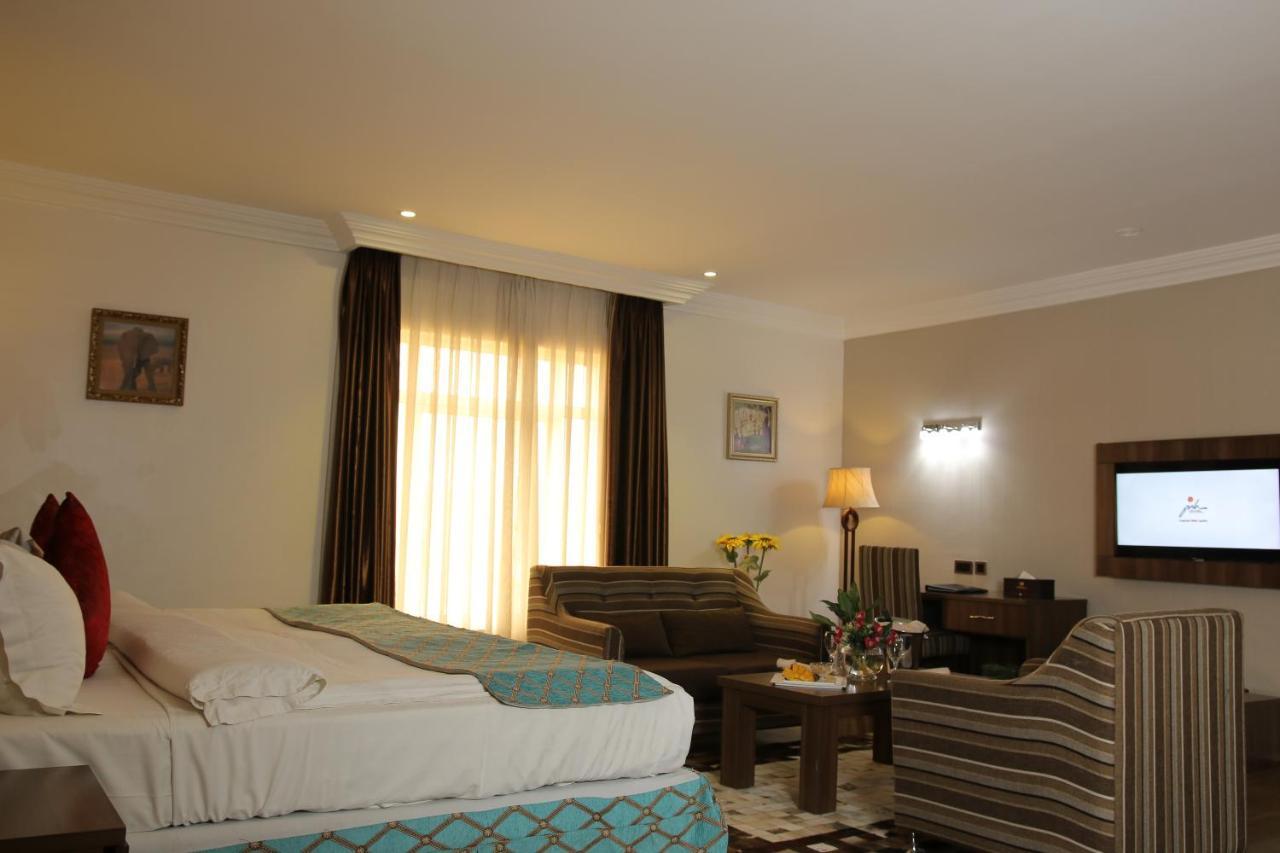 Grand Pela Hotel & Suites Abuja Luaran gambar