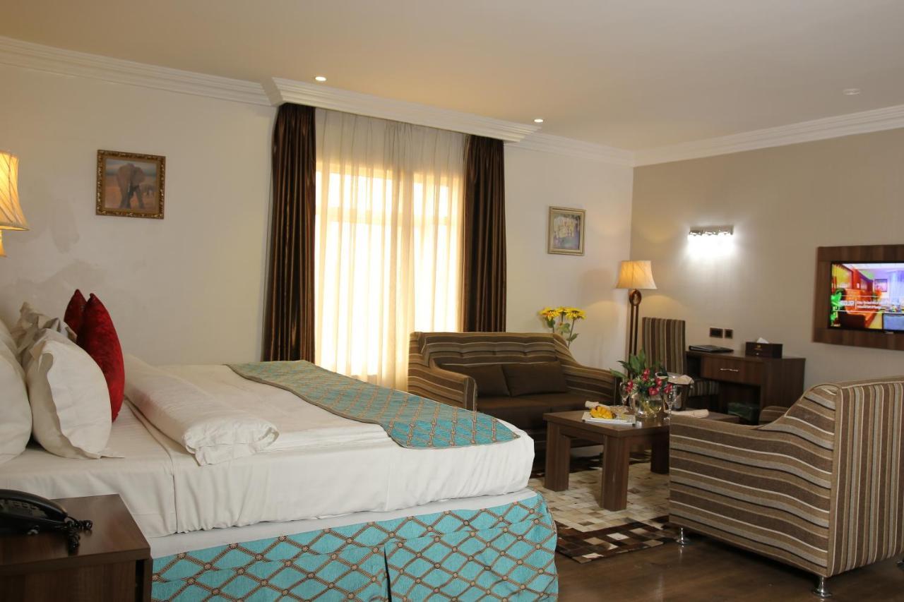 Grand Pela Hotel & Suites Abuja Luaran gambar