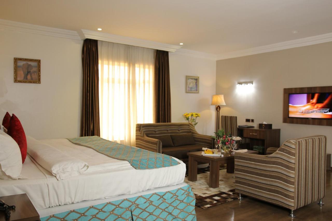 Grand Pela Hotel & Suites Abuja Luaran gambar