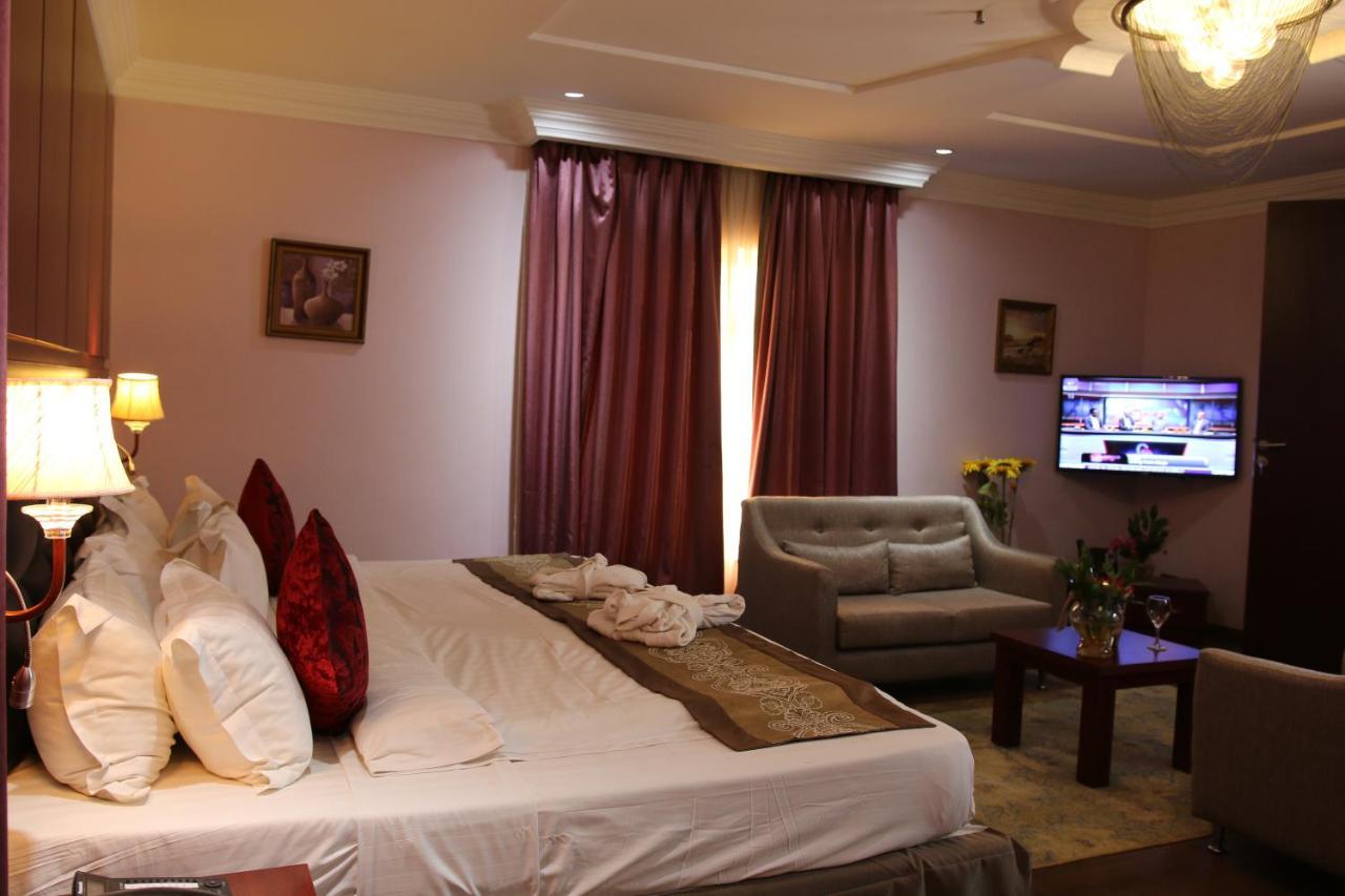 Grand Pela Hotel & Suites Abuja Luaran gambar